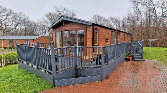 2 Bedroom Lodge For Sale In Plaxdale Green Road, Stansted, Sevenoaks, TN15