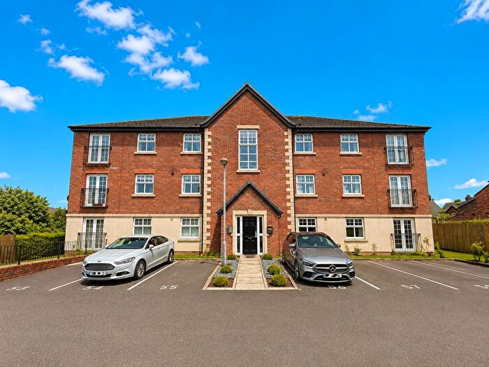 2 Bedroom Apartment For Sale In Regency Walk, Middlewich, Cheshire, CW10