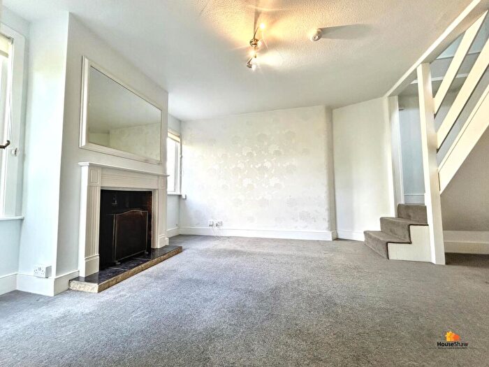 3 Bedroom House To Rent In Bois Lane, Amersham, HP6