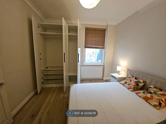 1 Bedroom Flat To Rent In Tower Mews, London, E17
