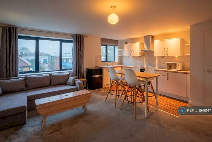 1 Bedroom Flat To Rent In Hatfield Road, St. Albans, AL1