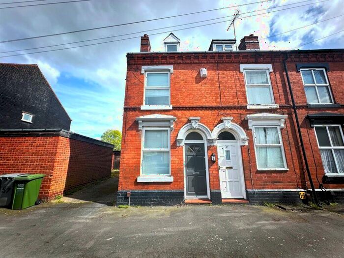 3 Bedroom End Of Terrace House To Rent In Peel Street, Kidderminster, DY11