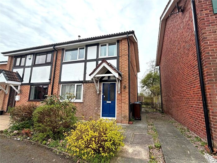 3 Bedroom Semi-Detached House For Sale In Woodhill Fold, Bury, Greater Manchester, BL8