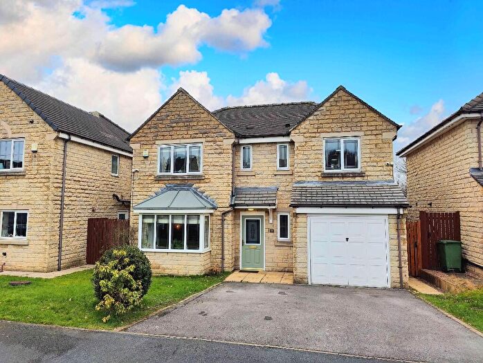 4 Bedroom Detached House For Sale In Prospect Way, Bailiff Bridge, HD6