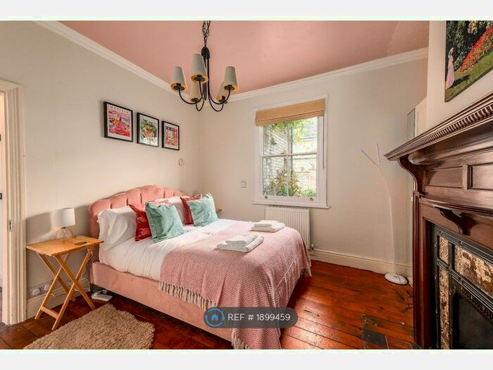 5 Bedroom Semi-Detached House To Rent In Glisson Road, Cambridge, CB1