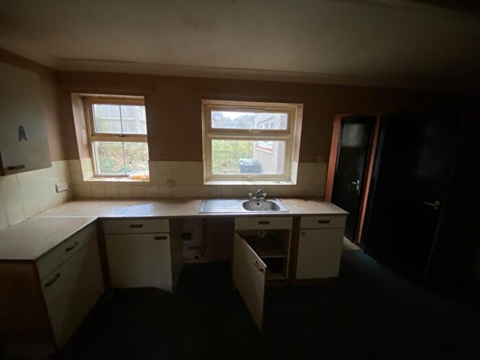 3 Bedroom End Of Terrace House For Sale In Atherton Crescent, Hungerford, Berkshire, RG17
