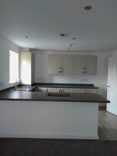 2 Bedroom Flat To Rent In Sandon Gardens, Milner Road, CH60