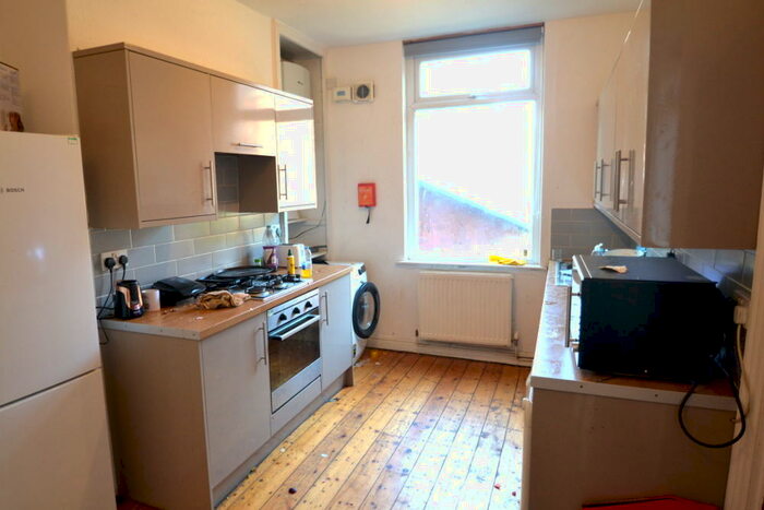 6 Bedroom End Of Terrace House To Rent In Lausanne Road, Withington, Manchester, M20