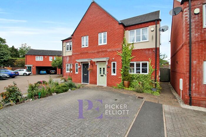 3 Bedroom Semi-Detached House For Sale In Lockley Gardens, Sapcote, LE9