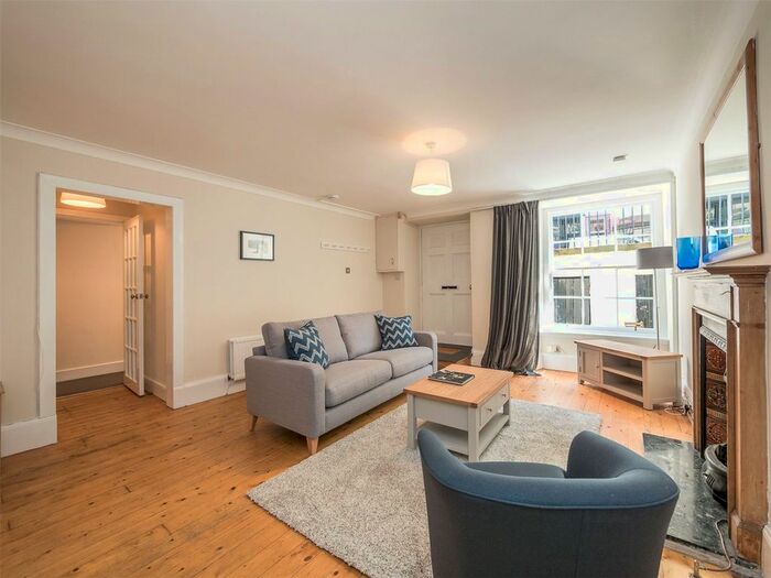 2 Bedroom Flat To Rent In Henderson Row, Edinburgh, EH3