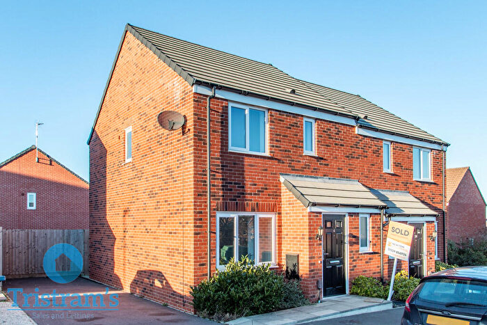 3 Bedroom Semi-Detached House To Rent In Bumblebee Close, East Leake, LE12