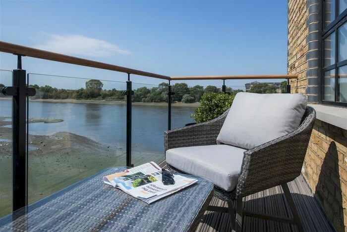 3 Bedroom Flat To Rent In Palace Wharf, Hammersmith, W6