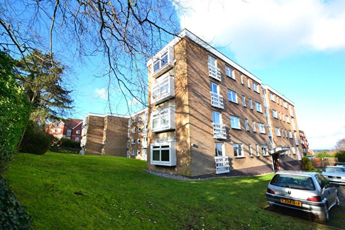 2 Bedroom Flat To Rent In Carew Road, Eastbourne, BN21