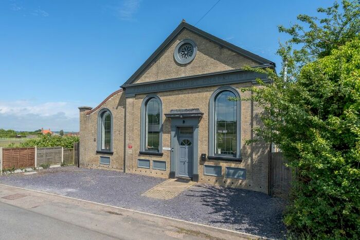 4 Bedroom Detached House For Sale In Chapel Road, Halvergate, Norwich, NR13