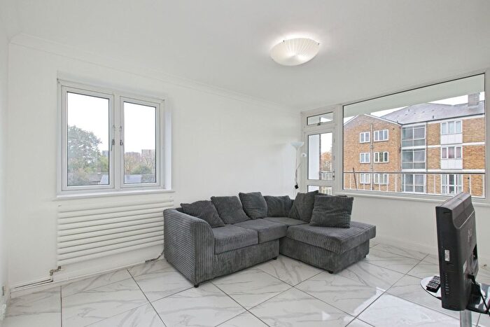 2 Bedroom Flat For Sale In Casterbridge Road, London, SE3