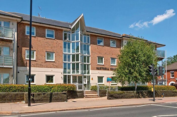 2 Bedroom Flat To Rent In Ballards Lane, Finchley, N3