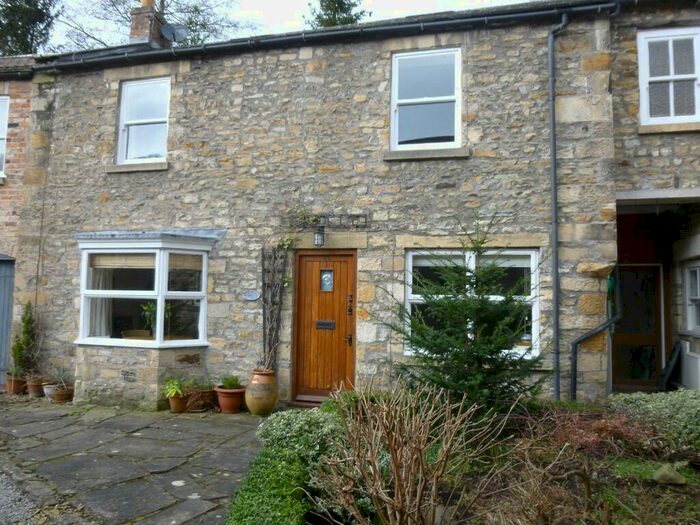 2 Bedroom Cottage To Rent In The Green, Richmond, DL10