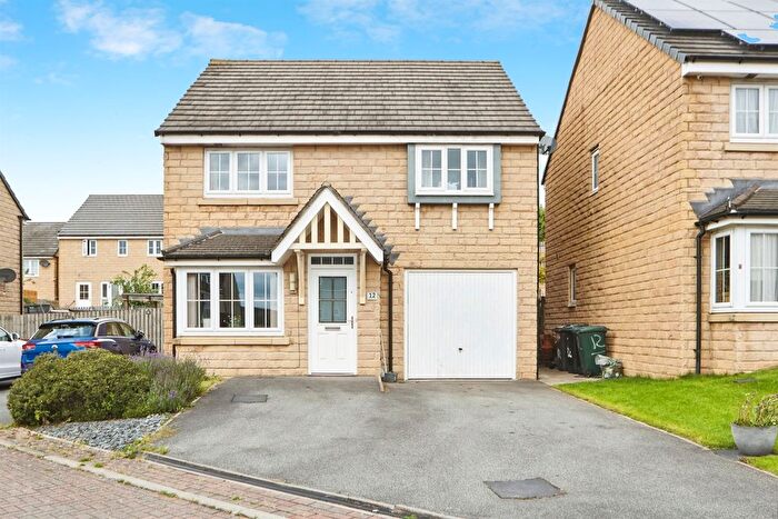 4 Bedroom Detached House For Sale In High Whin Fold, Keighley, BD22