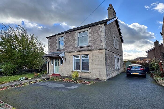 4 Bedroom Detached House For Sale In Long Lane, Chapel-En-Le-Frith, High Peak, SK23