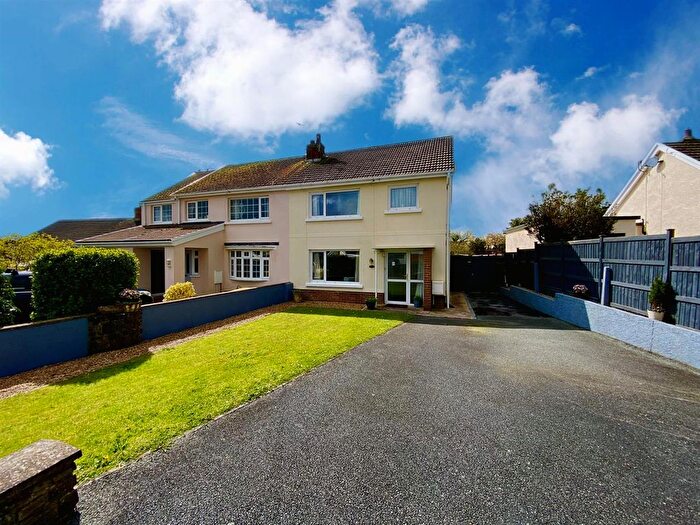 3 Bedroom Semi-Detached House For Sale In Valley Road, Saundersfoot, SA69