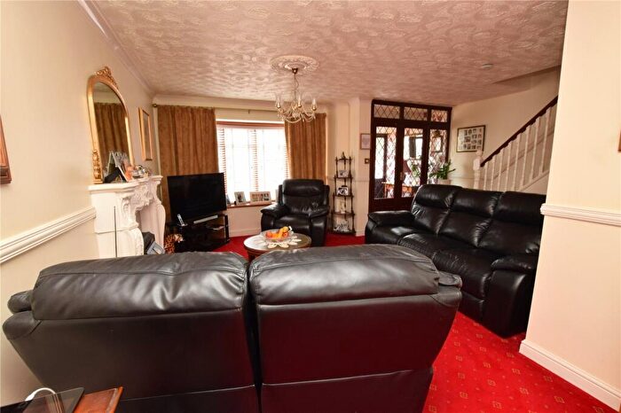3 Bedroom End Of Terrace House For Sale In Mill Lane, Chadwell Heath, RM6