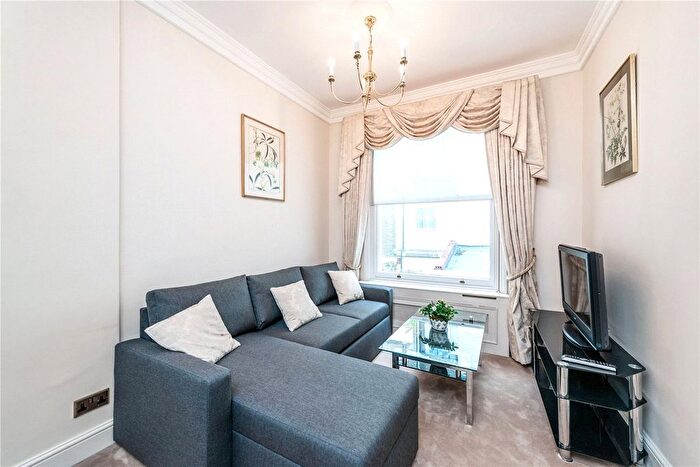 2 Bedroom Flat To Rent In Moreton Place, London, SW1V