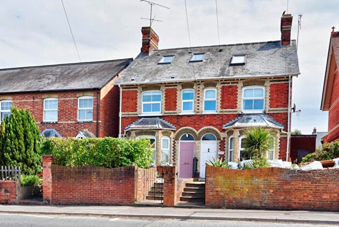 4 Bedroom Semi-Detached House For Sale In Reading Road, Henley-On-Thames, RG9