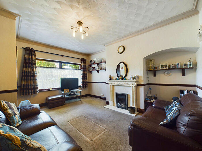 3 Bedroom Terraced House For Sale In James Reckitt Avenue, Hull, HU8