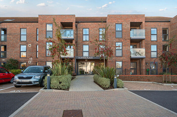 2 Bedroom Retirement Property To Rent In Lower Turk Street, Alton, Hampshire, GU34