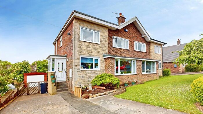 3 Bedroom Semi-Detached House For Sale In Greenacres Drive, Shelf, Halifax, HX3