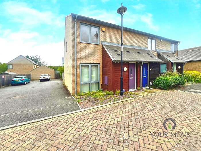 2 Bedroom End Of Terrace House To Rent In Eastview, St. Marys Island, Chatham, Kent, ME4