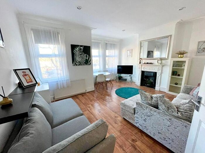 1 Bedroom Flat To Rent In Warren Street, Soho, W1T