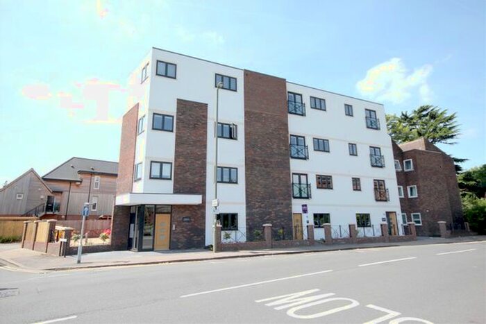 1 Bedroom Flat To Rent In Strodes View, High Street, Egham, Surrey, TW20
