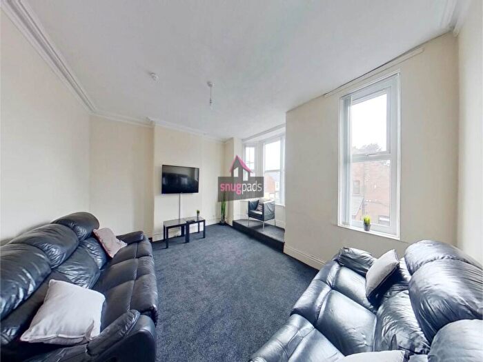 7 Bedroom House To Rent In Barrfield Road, Salford, Manchester, M6