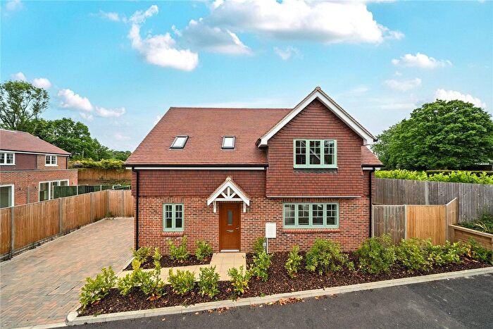 3 Bedroom Detached House For Sale In Acorn Gardens, Bell Lane, Splaynes Green, East Sussex, TN22