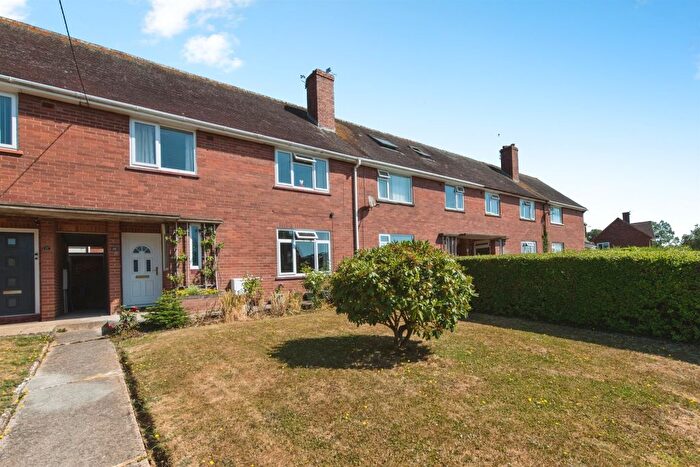3 Bedroom Terraced House For Sale In Elizabeth Avenue, Exeter, EX4