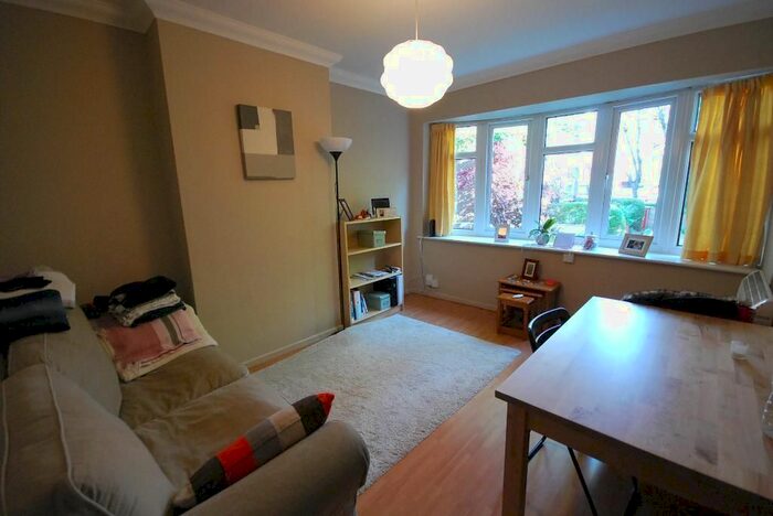 1 Bedroom Flat To Rent In Everett Court, Withington, Manchester M20