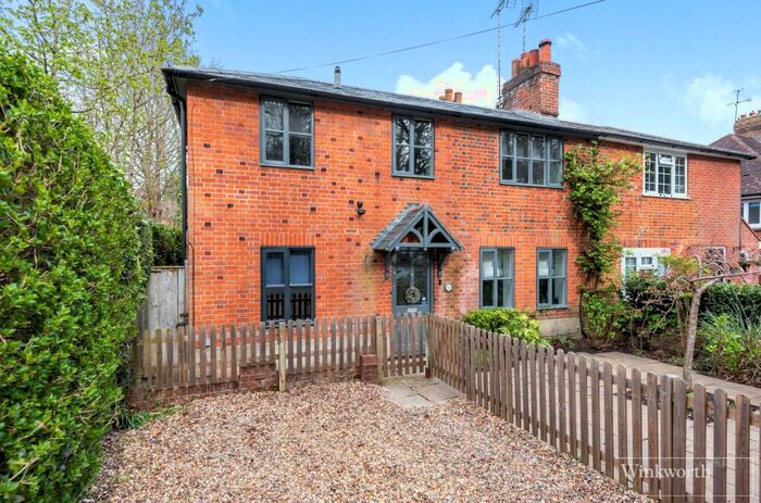 4 Bedroom Semi-Detached House To Rent In School Road, Windlesham, Surrey, GU20