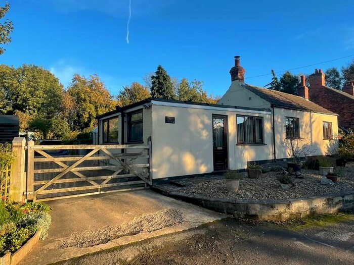 2 Bedroom Bungalow For Sale In Peppin Lane, Churchthorpe, Louth, LN11