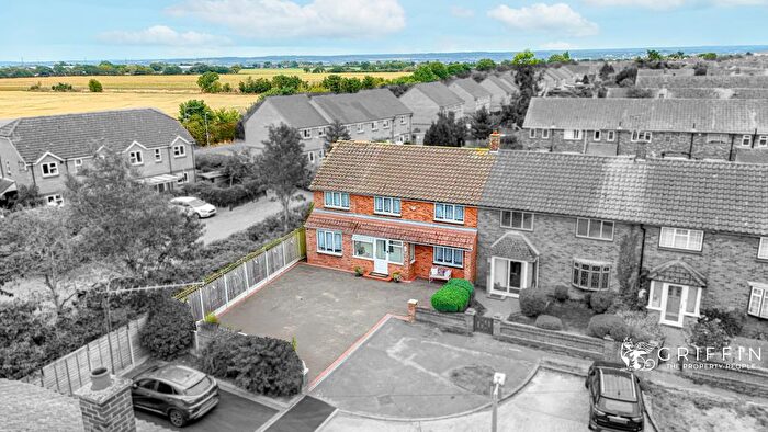 5 Bedroom Terraced House For Sale In St. Francis Way, Grays, RM16