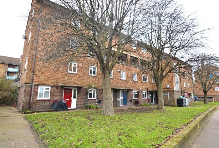 2 Bedroom Maisonette To Rent In Woolwich Church Street, London, SE18