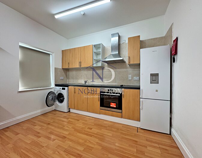 1 Bedroom Flat To Rent In The Broadway, Greenford, UB6