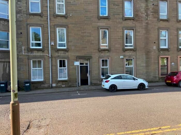 2 Bedroom Flat To Rent In Dudhope Street, Dundee, DD1