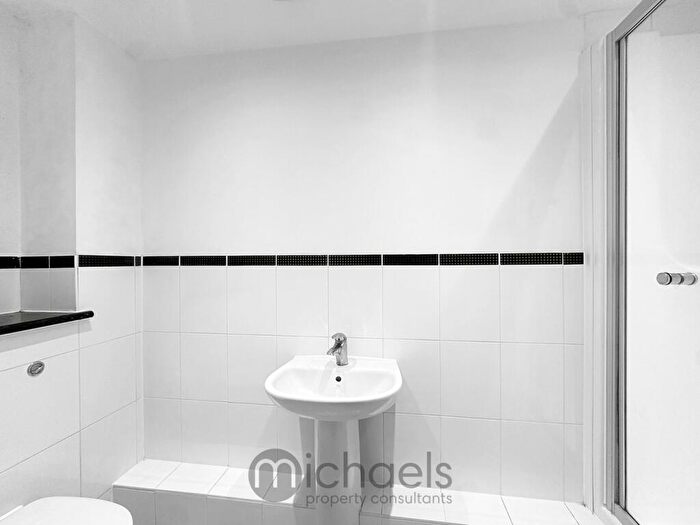 2 Bedroom Apartment For Sale In Tufnell Way, Colchester, Colchester, CO4