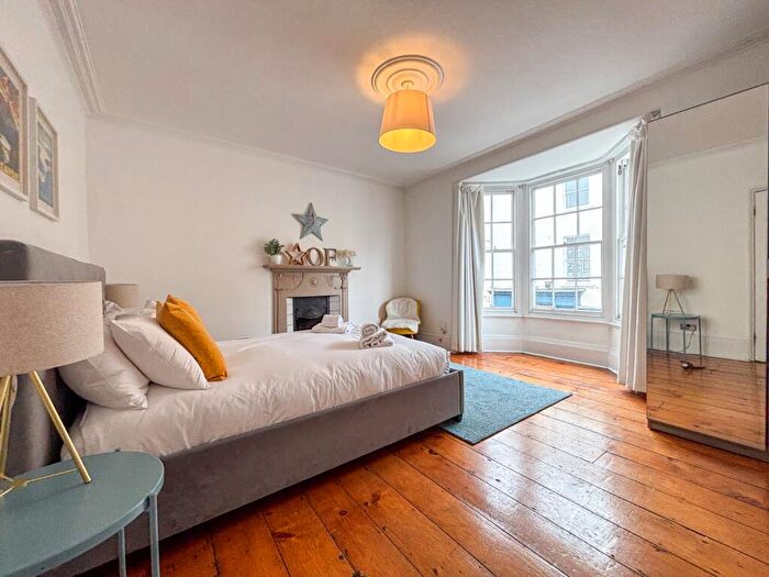 4 Bedroom Terraced House To Rent In Princess Victoria Street, Clifton, Bristol, BS8