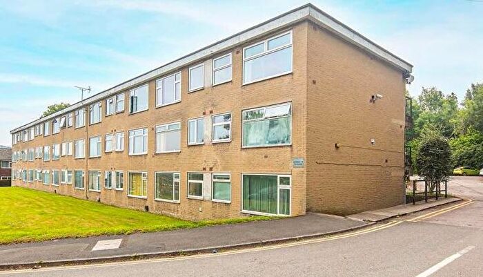 2 Bedroom Flat To Rent In Carr Road, Deepcar, Sheffield, South Yorkshire, S36