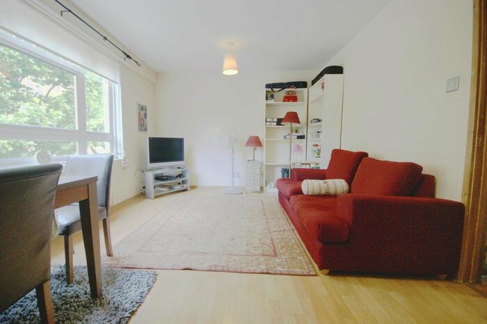 2 Bedroom Maisonette To Rent In Royal College Street, Camden, NW1