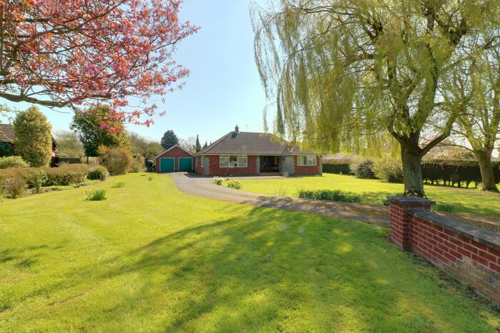 4 Bedroom Detached Bungalow For Sale In New Road, Worlaby, Brigg, DN20