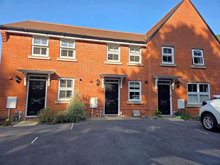 2 Bedroom Terraced House For Sale In Tanners Brook Close, Curbridge, SO30