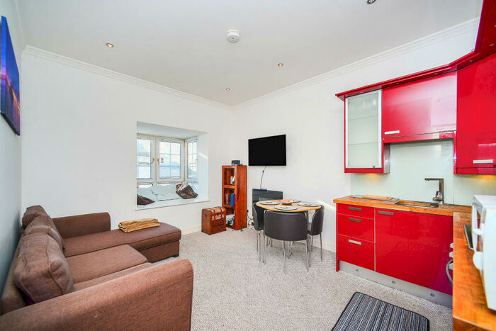 2 Bedroom Apartment To Rent In The Octagon, Brighton Marina, BN2